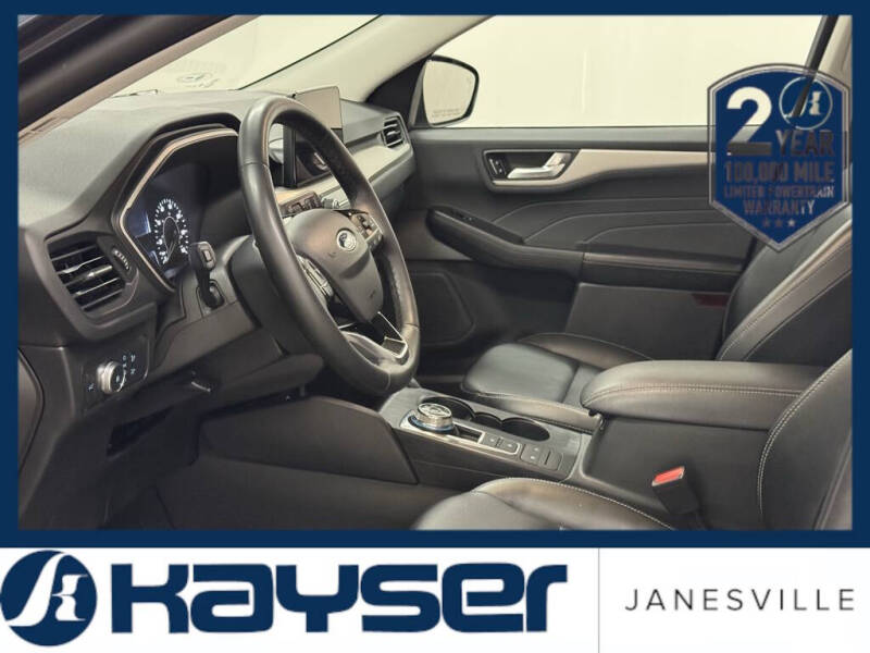 2022 Ford Escape SEL