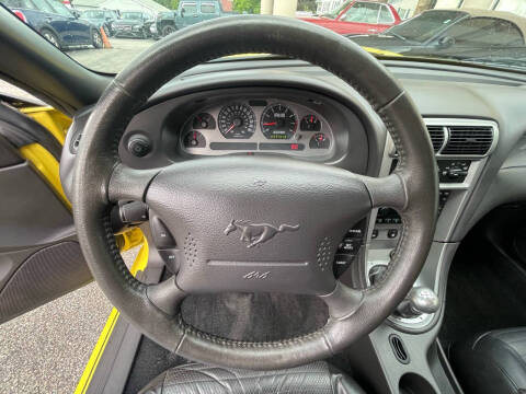 2003 Ford Mustang Mach 1 Premium