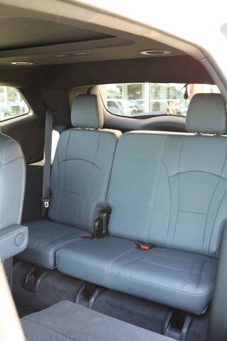 2022 Buick Enclave Essence
