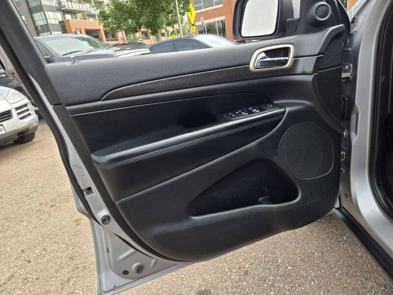 2017 Jeep Grand Cherokee Laredo