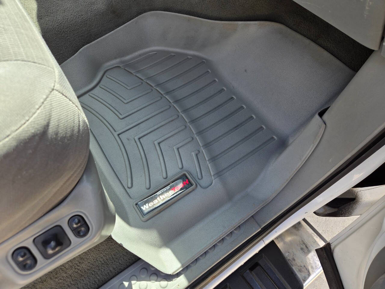 2004 Ford F-550 Super Duty 71