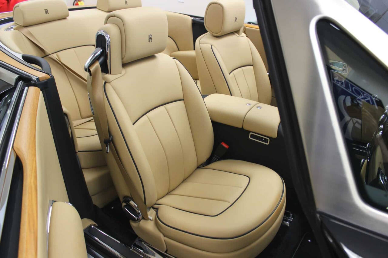 2014 Rolls-Royce Phantom Drophead Coupe 21