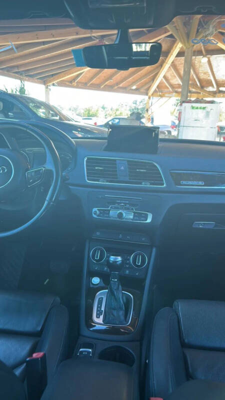 2016 Audi Q3 2.0T quattro Prestige