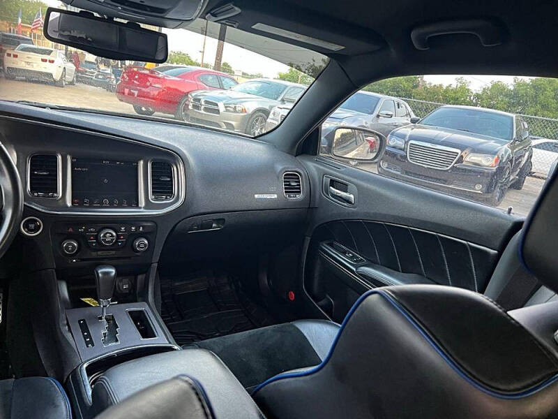 2013 Dodge Charger R/T Plus