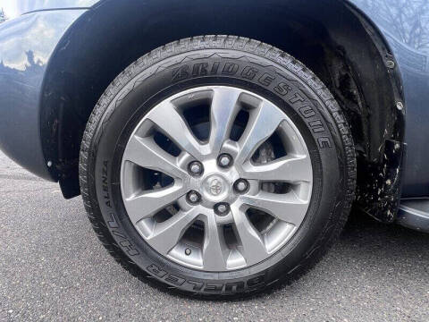 2010 Toyota Sequoia Limited