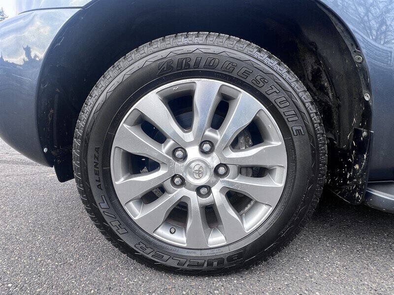 2010 Toyota Sequoia Limited