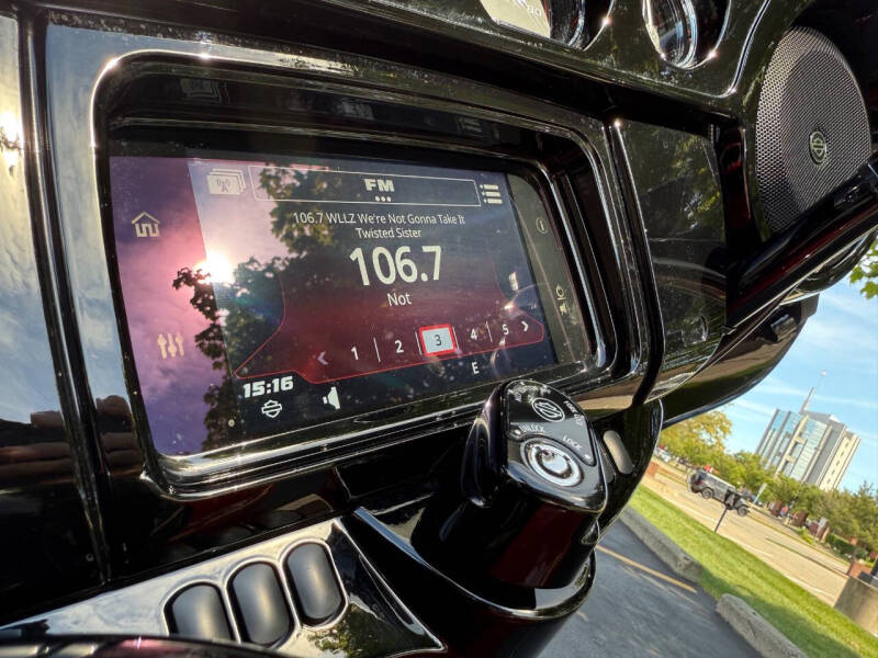 2022 Harley-Davidson Street Glide