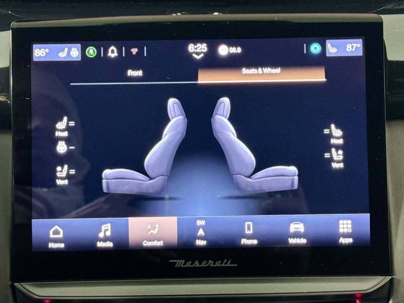 2023 Maserati Quattroporte Modena Q4