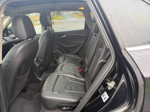 2012 Audi Q5 2.0T quattro Premium Plus