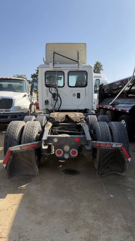 2015 Freightliner Cascadia