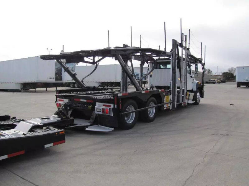 2019 Freightliner 114 SD