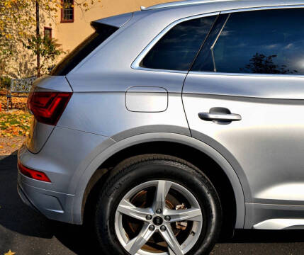 2023 Audi Q5 quattro Premium 40 TFSI