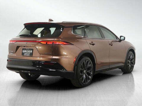 2025 Toyota Crown Signia Limited