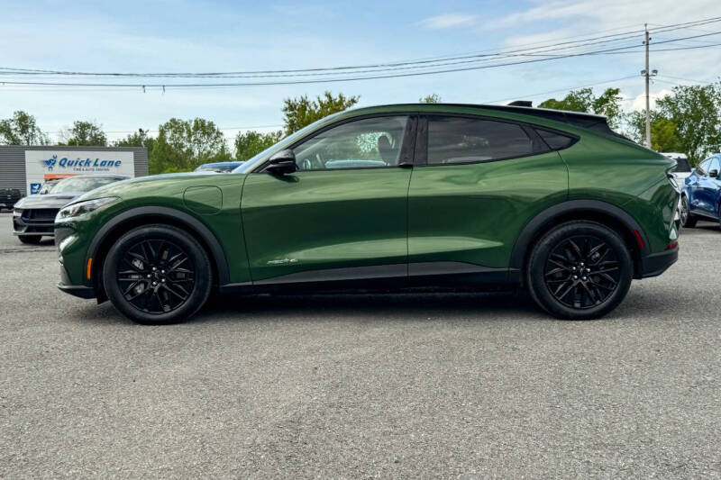 2025 Ford Mustang Mach-E Select