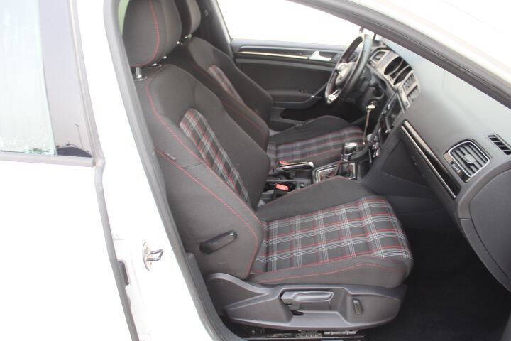 2016 Volkswagen Golf GTI S