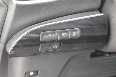 2019 Toyota Prius XLE AWD-e