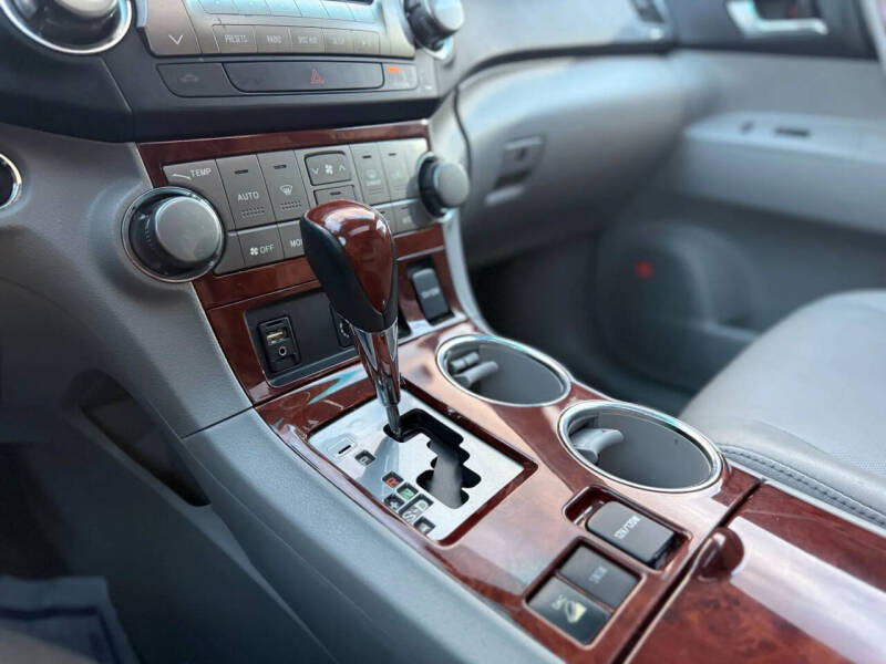 2011 Toyota Highlander Limited