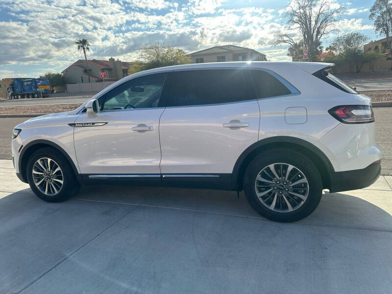 2019 Lincoln Nautilus Select