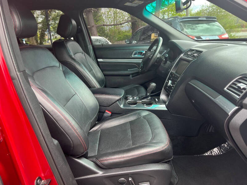 2016 Ford Explorer Sport