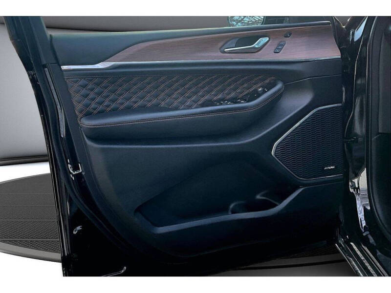 2024 Jeep Grand Cherokee L Summit