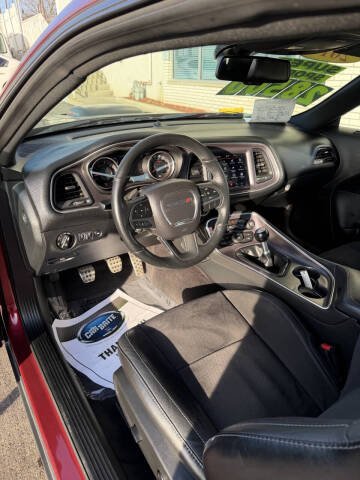 2018 Dodge Challenger 392 HEMI Scat Pack Shaker