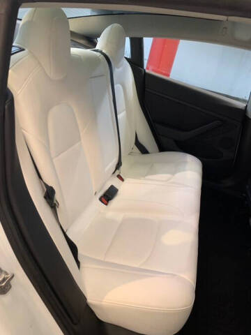 2023 Tesla Model 3 Performance