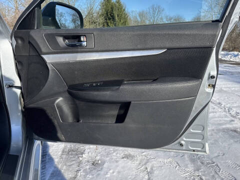 2014 Subaru Legacy 2.5i