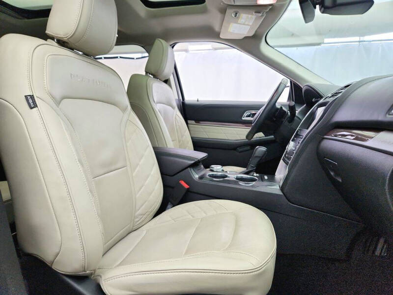 2019 Ford Explorer Platinum