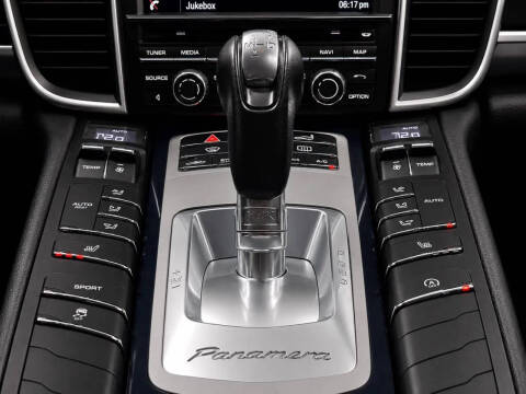 2015 Porsche Panamera