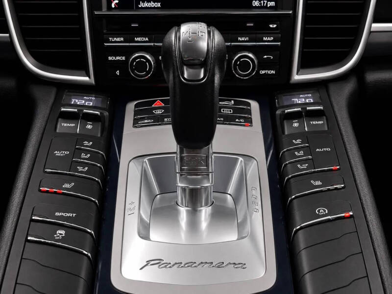 2015 Porsche Panamera