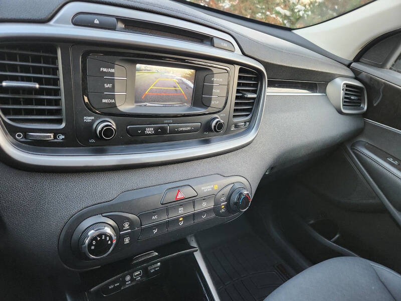 2016 Kia Sorento LX V6