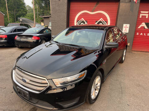 2018 Ford Taurus for sale at Apple Auto Sales Inc in Camillus NY