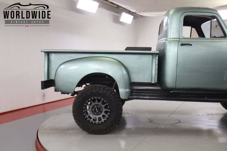 1952 Chevrolet Apache