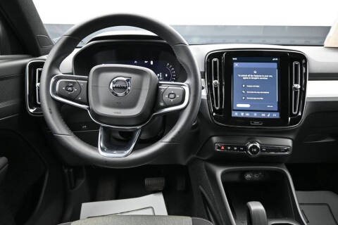 2024 Volvo XC40