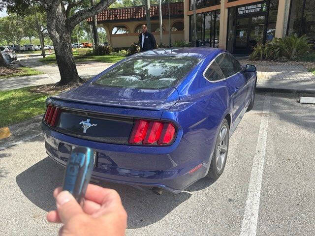 2016 Ford Mustang V6