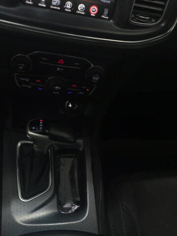 2015 Dodge Charger SXT