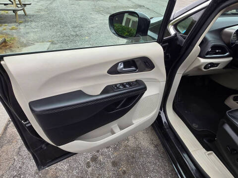 2017 Chrysler Pacifica Limited