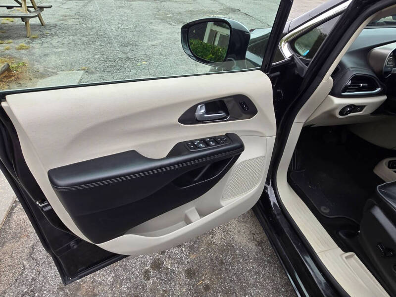 2017 Chrysler Pacifica Limited