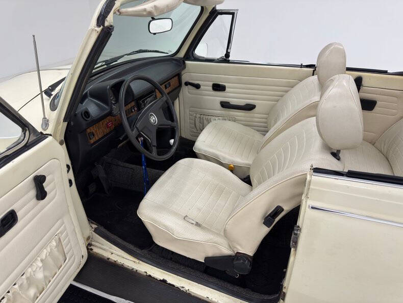 1977 Volkswagen Super Beetle