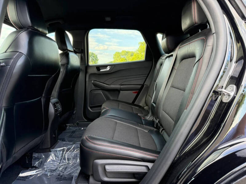 2024 Ford Escape Hybrid ST-Line Select