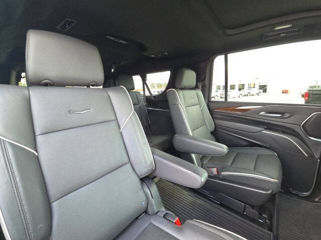 2024 Cadillac Escalade ESV Premium Luxury