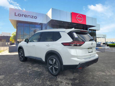 2025 Nissan Rogue SL