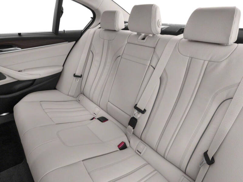 2018 BMW 5 Series 530i
