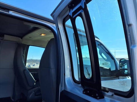 2025 Chevrolet Express 2500