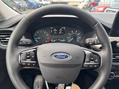 2022 Ford Escape SE