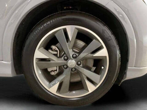 2024 Audi Q4 e-tron quattro Premium 55