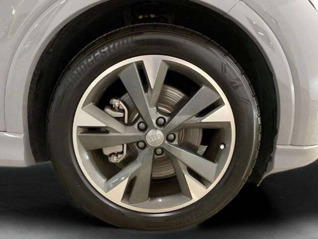 2024 Audi Q4 e-tron quattro Premium 55