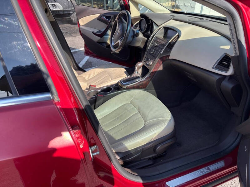 2012 Buick Verano Leather Group