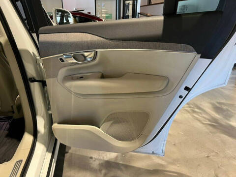 2023 Volvo XC90 B6 Plus Bright Theme 6P