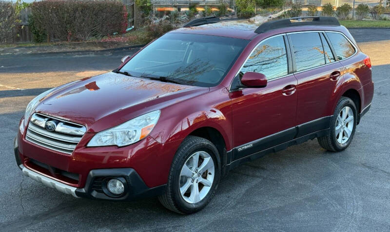 2013 Subaru Outback Limited's photo